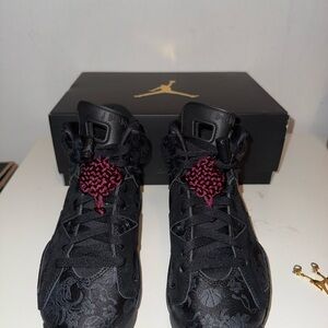 Jordan Women's Black and Burgundy Sneakers